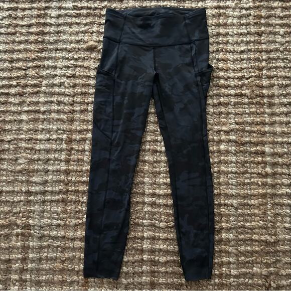 Lululemon Fast and Free Tight II 25”- Heritage 365 Camo Deep Coal Multi Size 6 - Picture 4 of 12